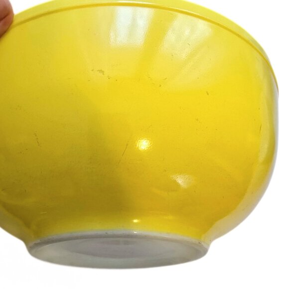 Vintage Pyrex Primary Colours Blue Green Yellow Nesting Mixing Bowls Set of 3 - Picture 4 of 16